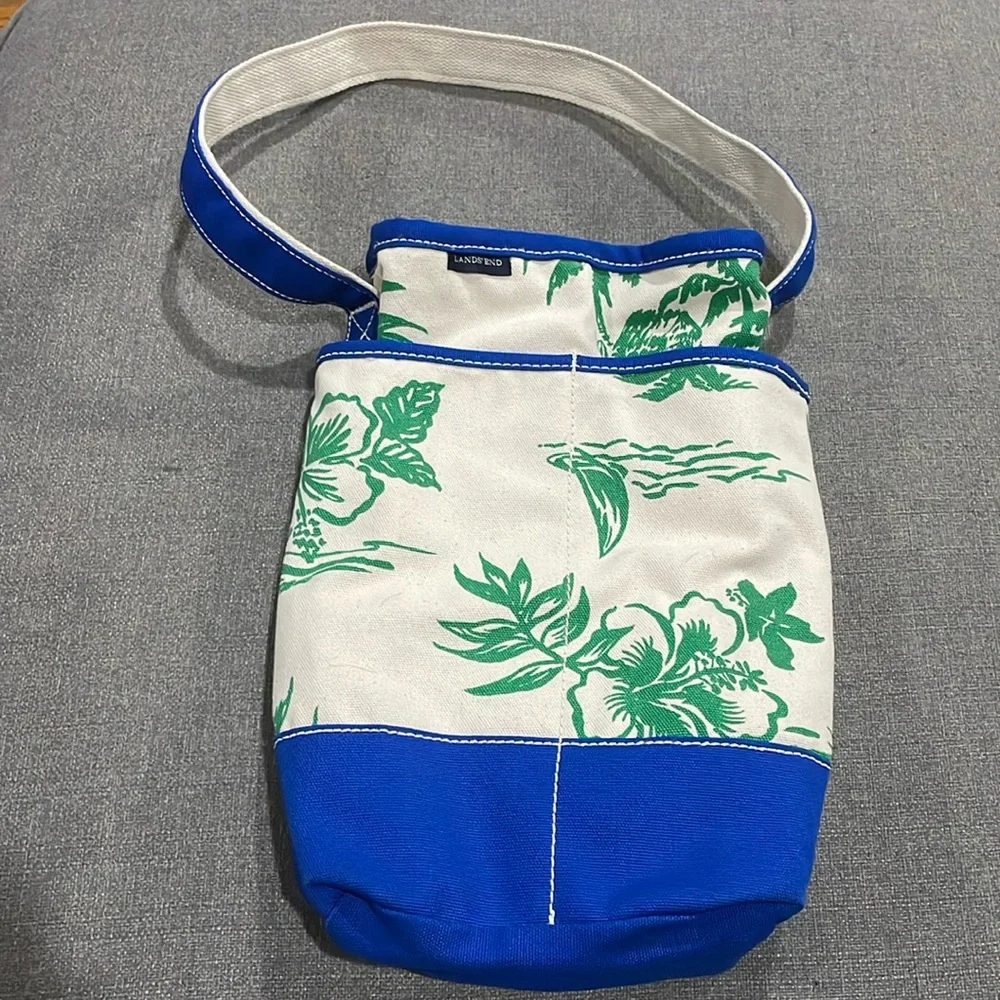 COPY - Lands End Beige Green Blue Tropical 2 wine Bottle Holder Bag